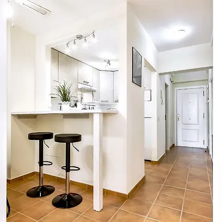 Homestay Con Refrigerador Propio Cerca Del Aeropuerto San Isidro (Tenerife)