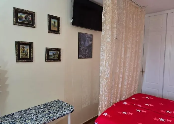 Habitación Con Refrigerador Propio Cerca Del Aeropuerto *
