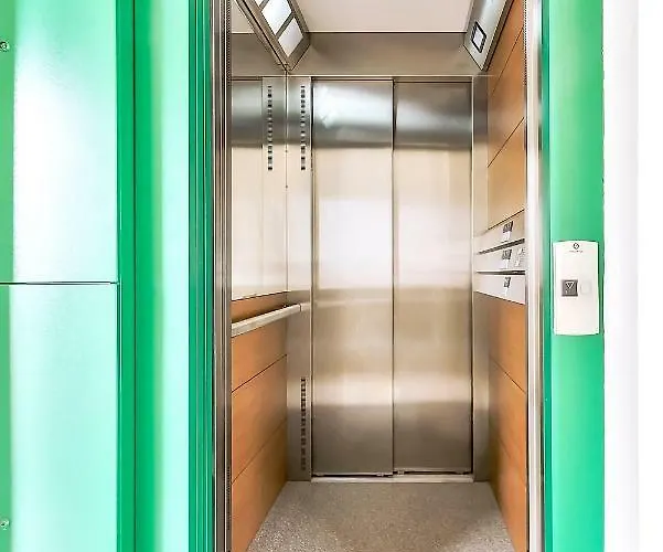 Habitación Con Refrigerador Propio Cerca Del Aeropuerto