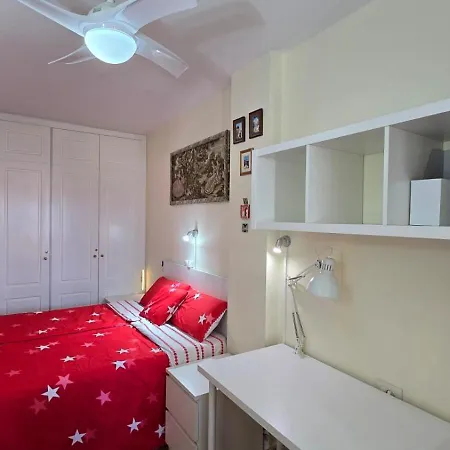 Habitación Con Refrigerador Propio Cerca Del Aeropuerto * San Isidro (Tenerife)